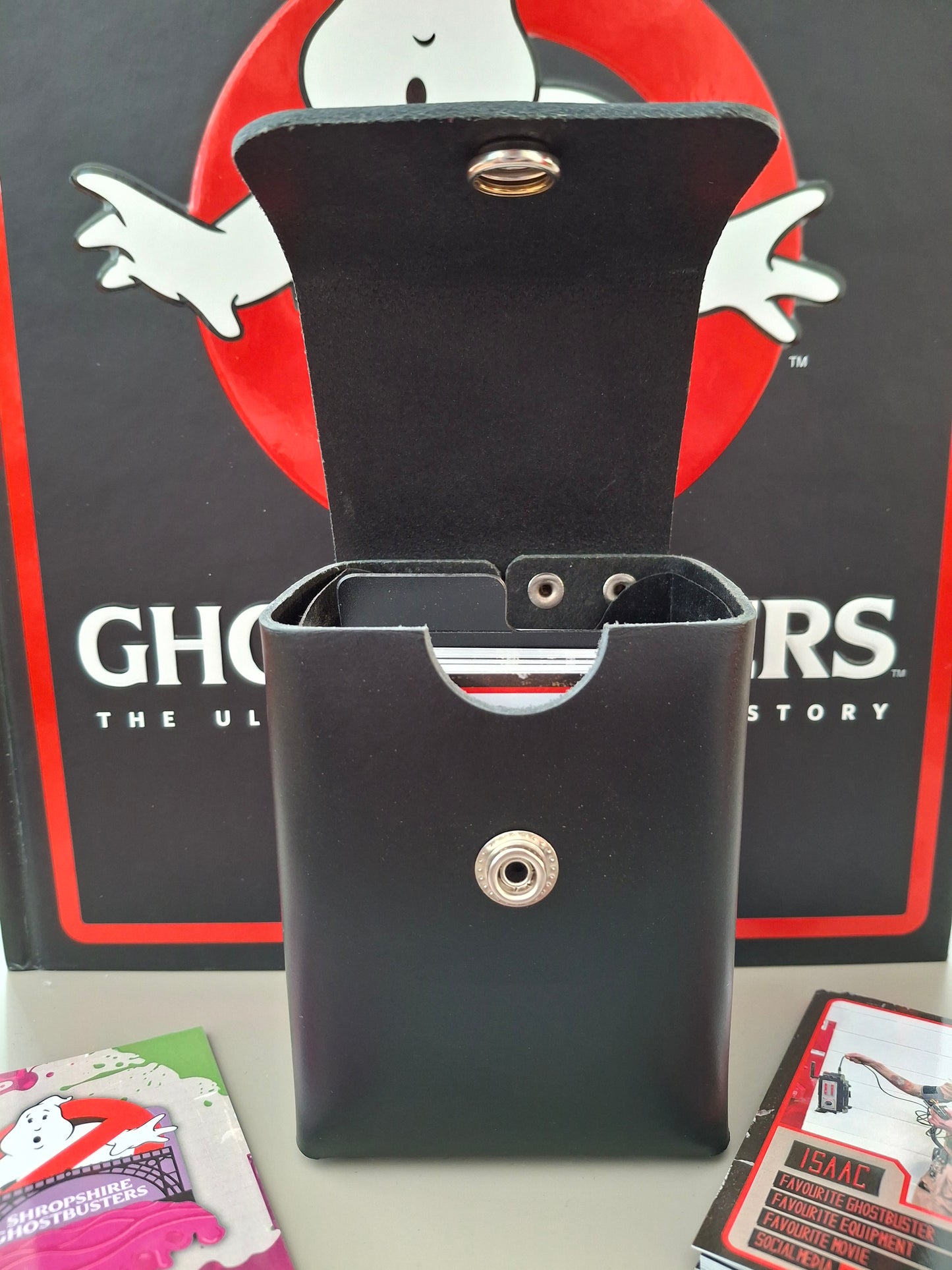 Trading card belt pouch in black or pink leather